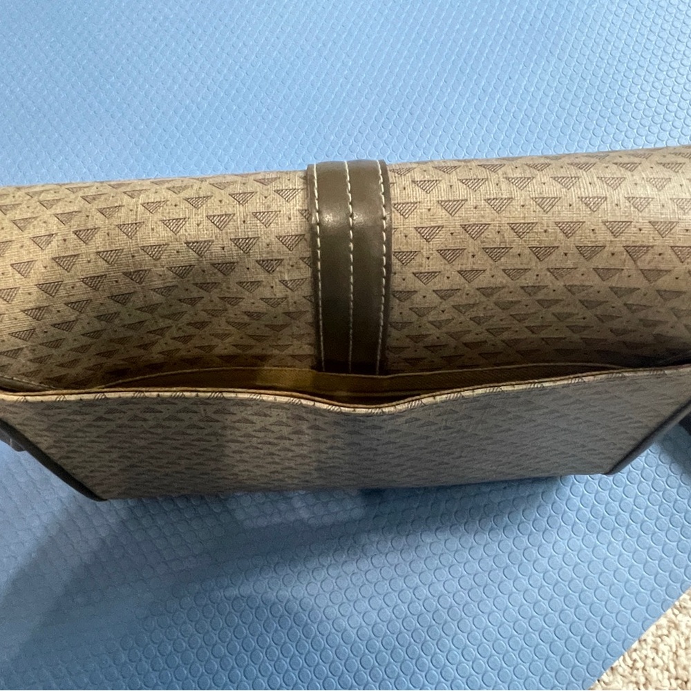 Vintage Liz Claiborne Purse - Grey and Cream - Picture 6 of 10